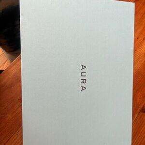 Aura Digital picture frame-10 inch. New in box